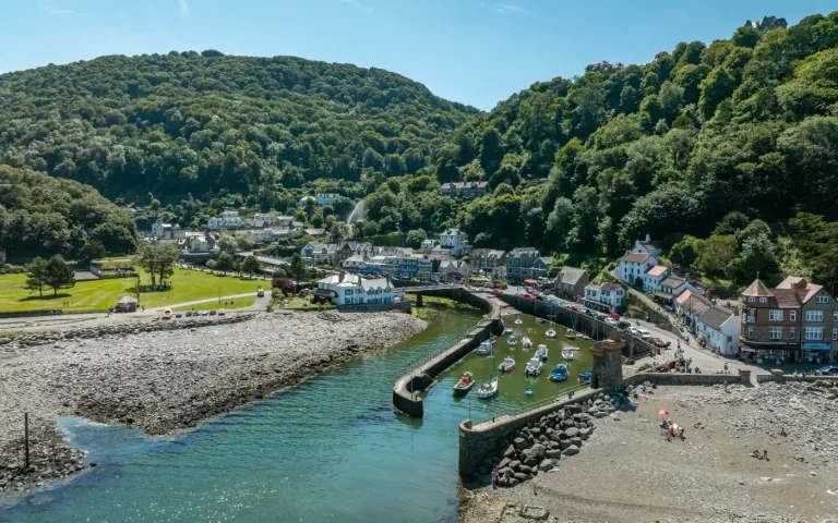 Harbour view used in a Lynmouth half-day itinerary on the North Devon coast